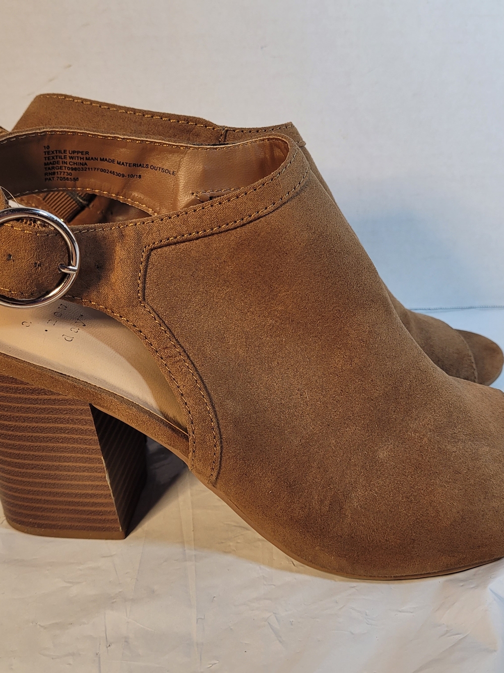 Source Unknown Tan Suede Peep-Toe Block Heel Mules with Silver Buckle